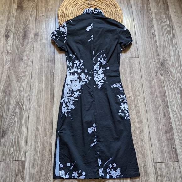 Used (XS) - Black Qipao Midi Dress - Picture 4 of 4
